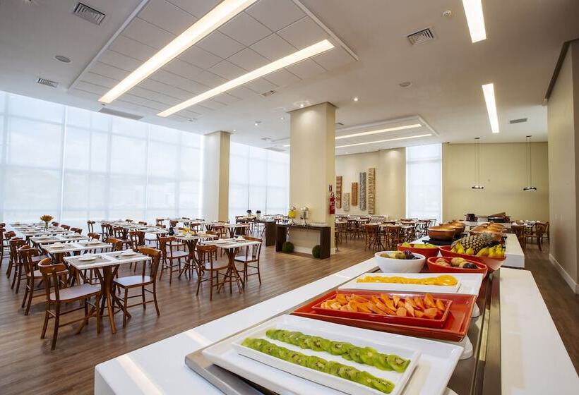 Отель Intercity Suape Costa Dourada