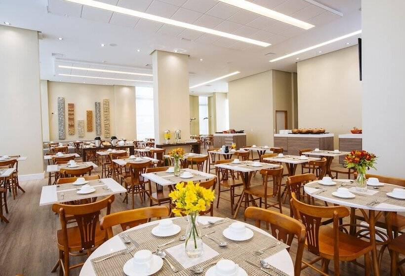 Отель Intercity Suape Costa Dourada