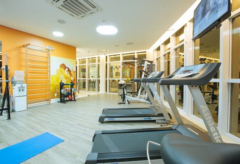 Отель Intercity Suape Costa Dourada