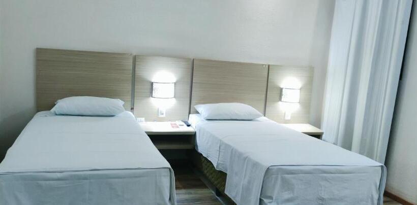 Отель Italian Palace