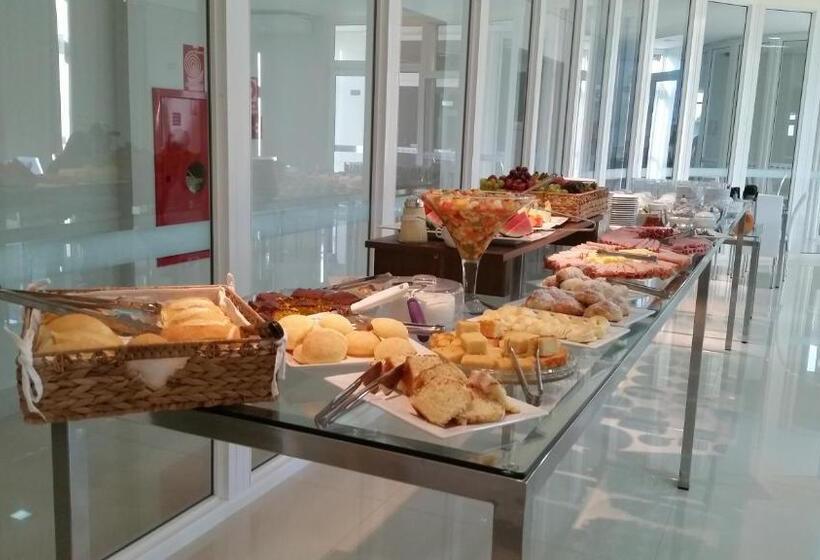 בית מלון כפרי Kamur Plaza