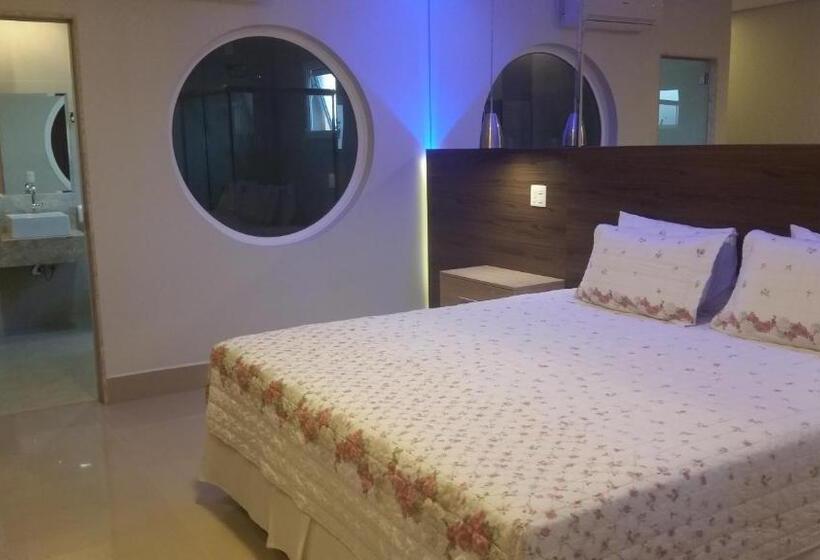 בית מלון כפרי Kamur Plaza