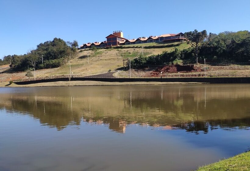 Отель Lago Dourado