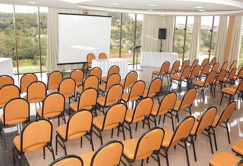 Отель Lago Dourado