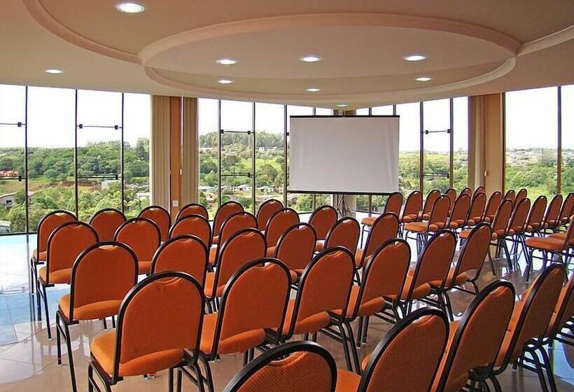 Отель Lago Dourado