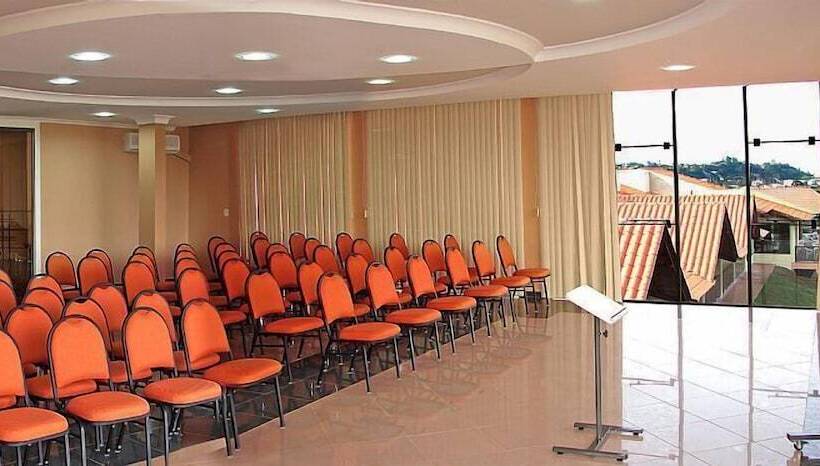 Отель Lago Dourado