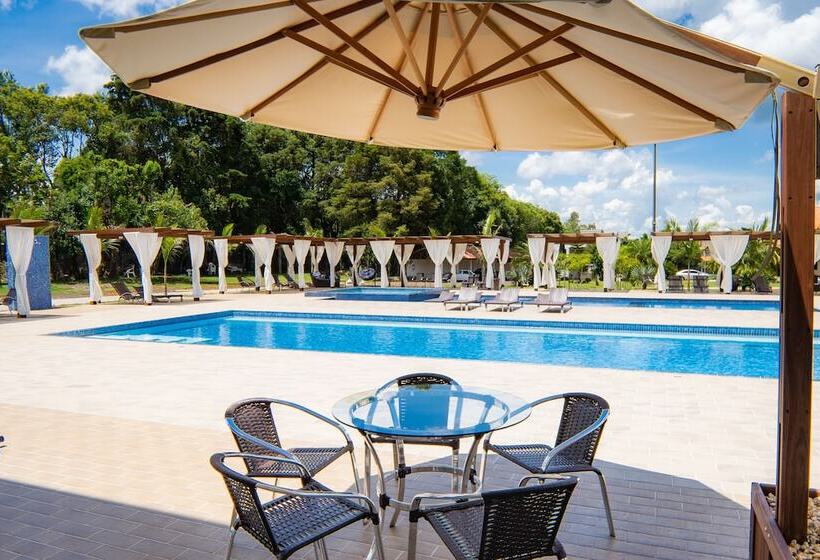 Отель Lago Dourado