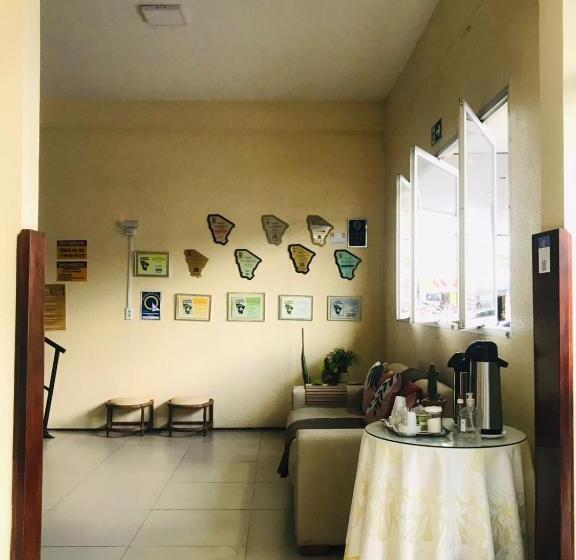 בית מלון כפרי Monólitos