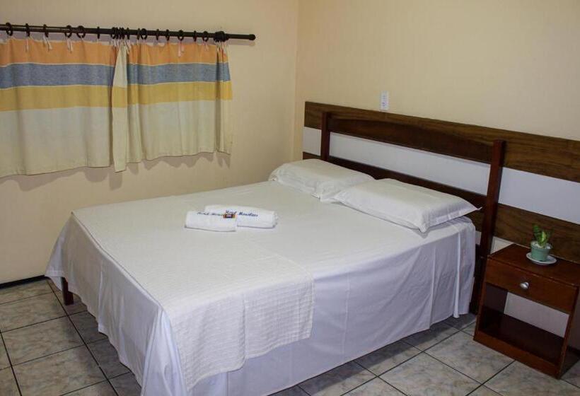 בית מלון כפרי Monólitos