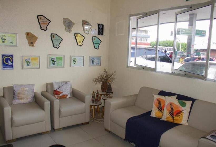 בית מלון כפרי Monólitos