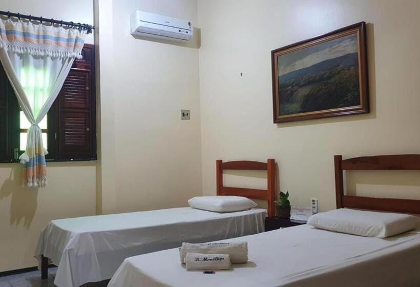 בית מלון כפרי Monólitos