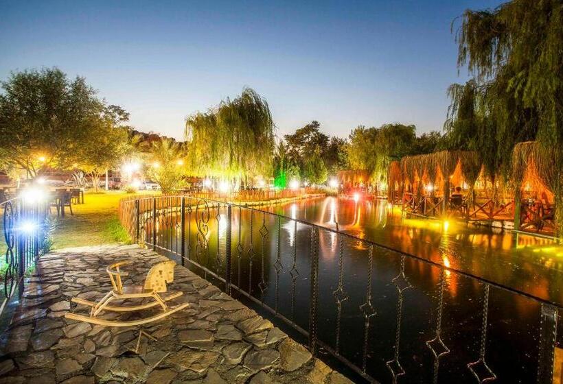 Отель Otantik Tas Ev