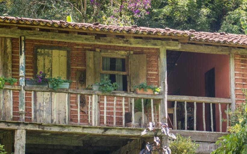 Отель Parador Lumiar