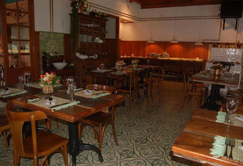 Отель Parador Lumiar