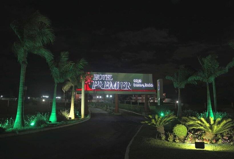 Отель Premier