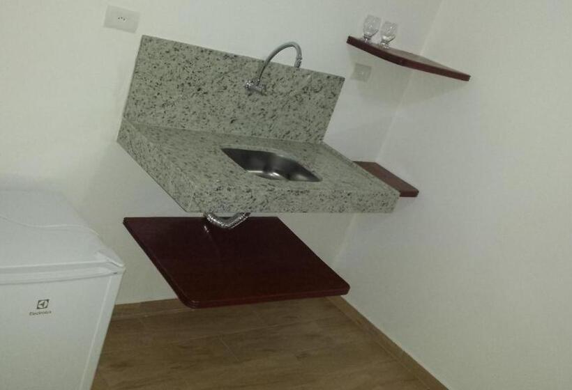 Отель Reobot Center