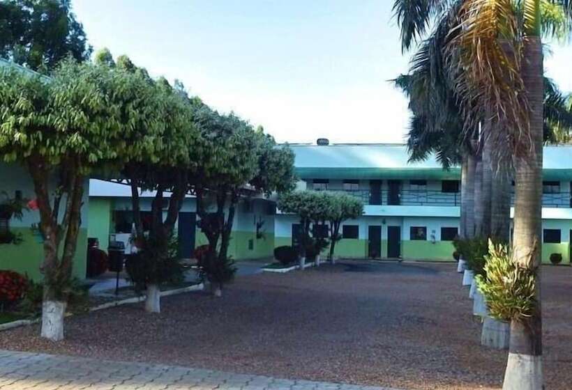 فندق Tropical Garden