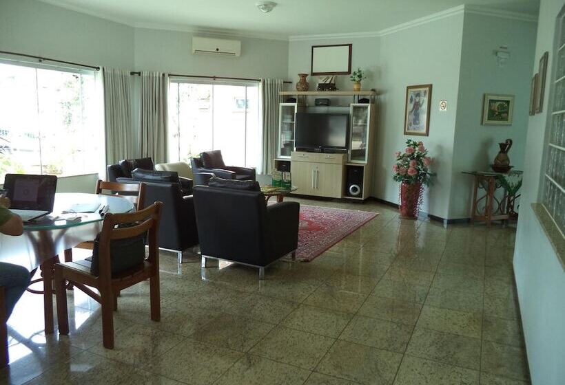 فندق Villa Verde