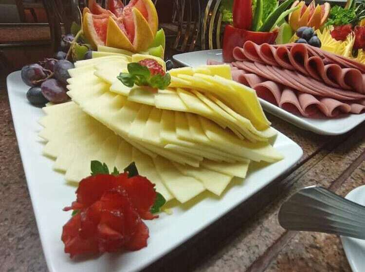 בית מלון כפרי Roots