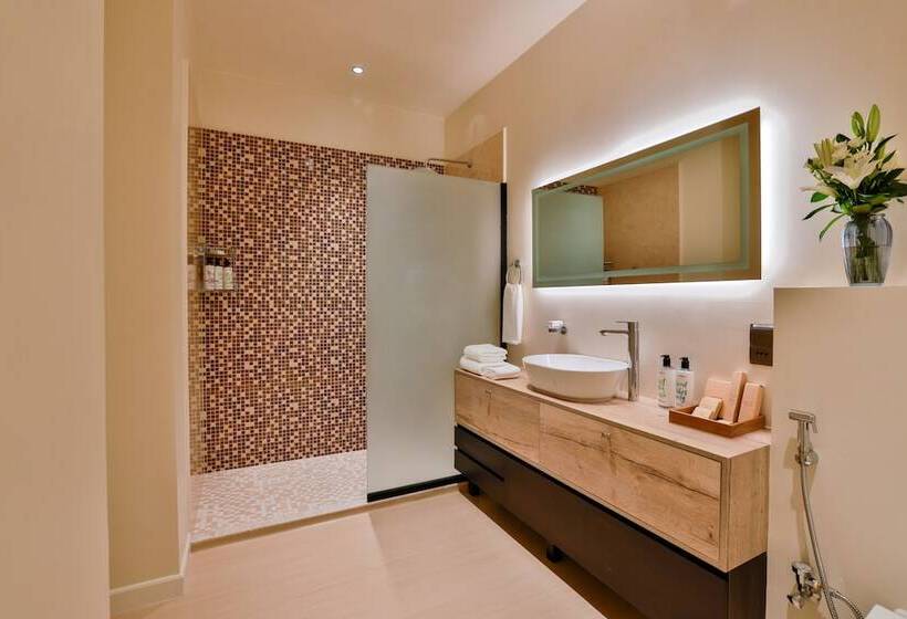 هتل Cloud7 Residence Alula
