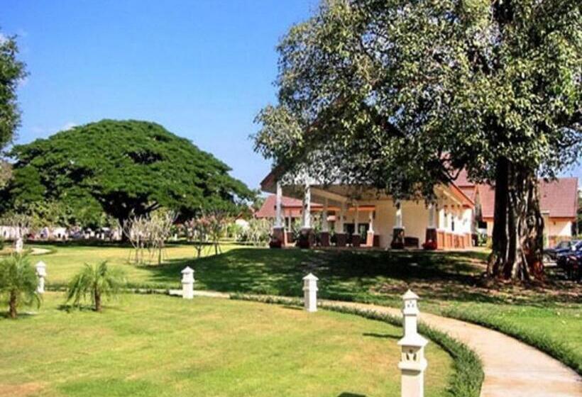 בית מלון כפרי Pang Rujee Resort