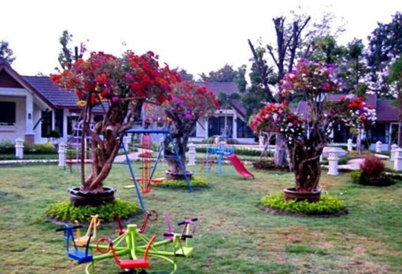 בית מלון כפרי Pang Rujee Resort