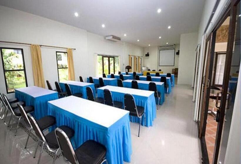 בית מלון כפרי Pang Rujee Resort