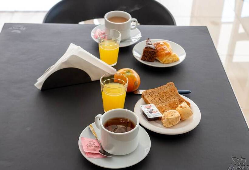 فندق Mensú Grand