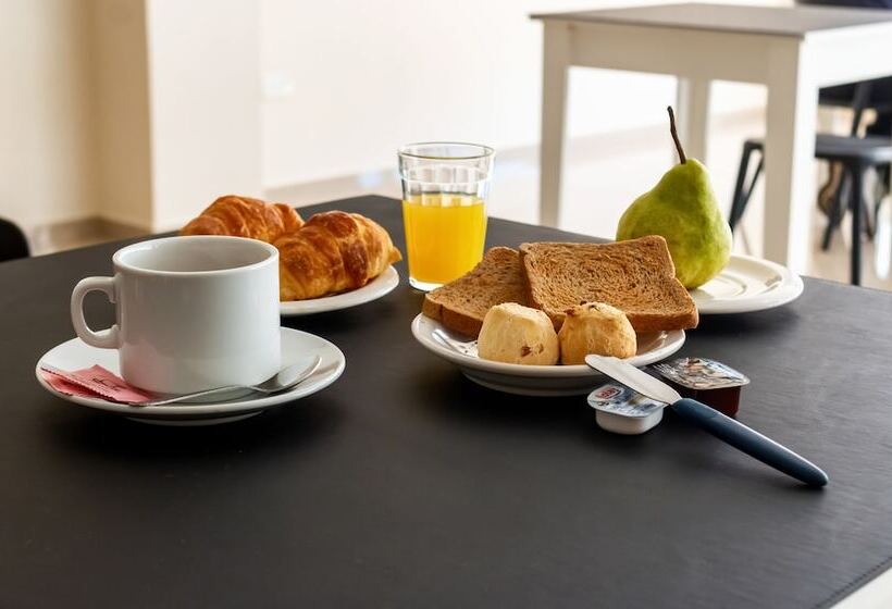 فندق Mensú Grand