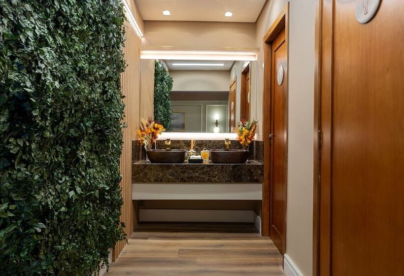 Blumen Hotel Boutique