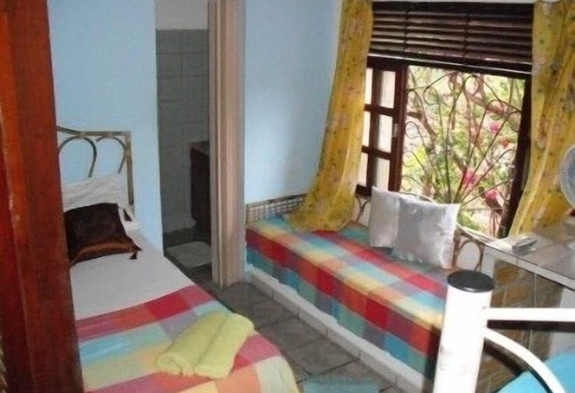 Отель Hostel E Pousada Da Rose