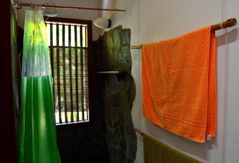 בית מלון כפרי Floresta Bungalows