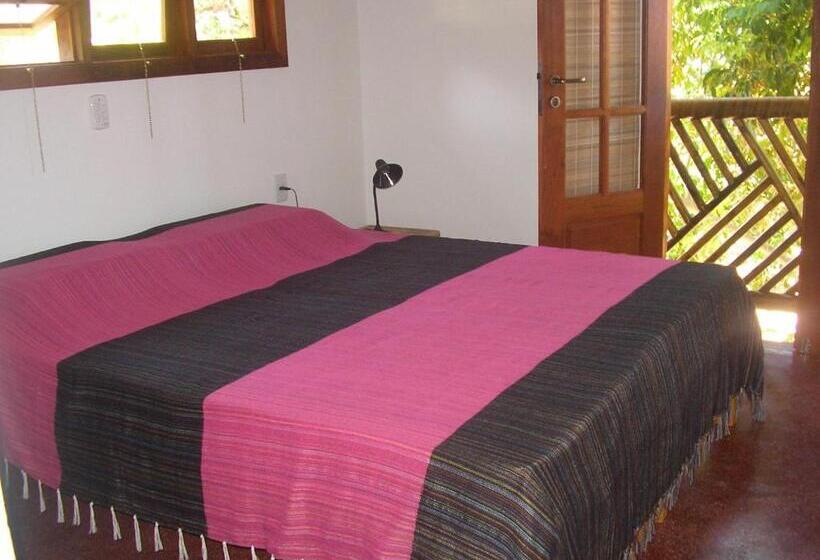 בית מלון כפרי Floresta Bungalows