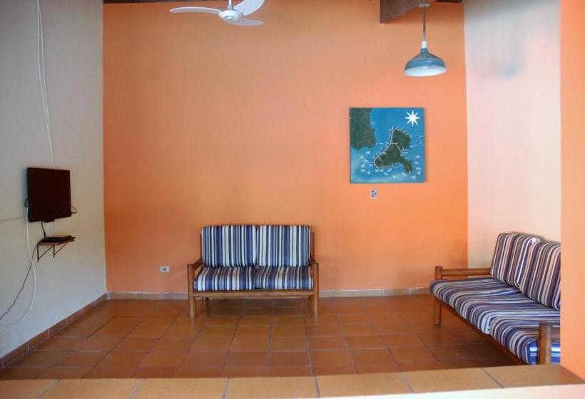 בית מלון כפרי Ilhabela Hostel