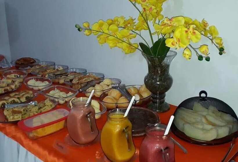 בית מלון כפרי Ideal