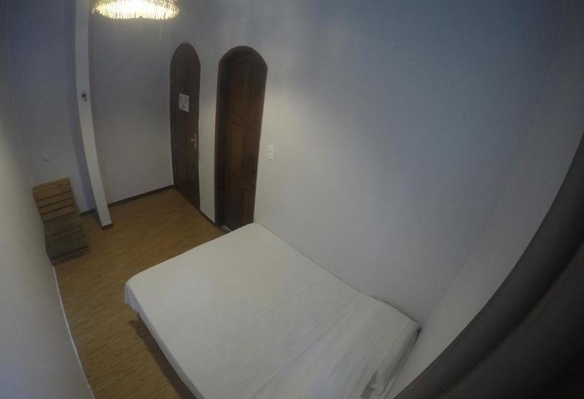 ホテル Local Hostel Manaus