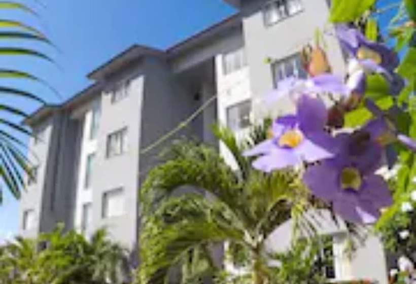 ホテル Pousada Butias