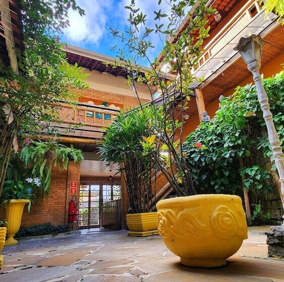 בית מלון כפרי Pousada Lacosta