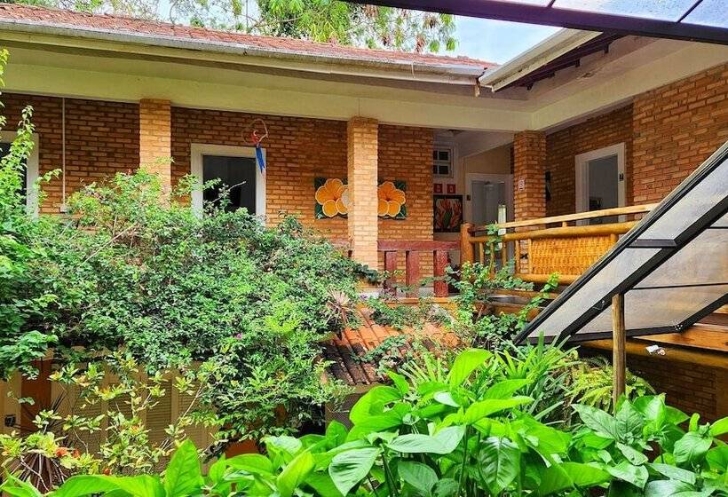 בית מלון כפרי Pousada Lacosta