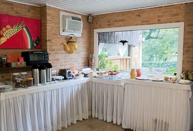 בית מלון כפרי Pousada Lacosta