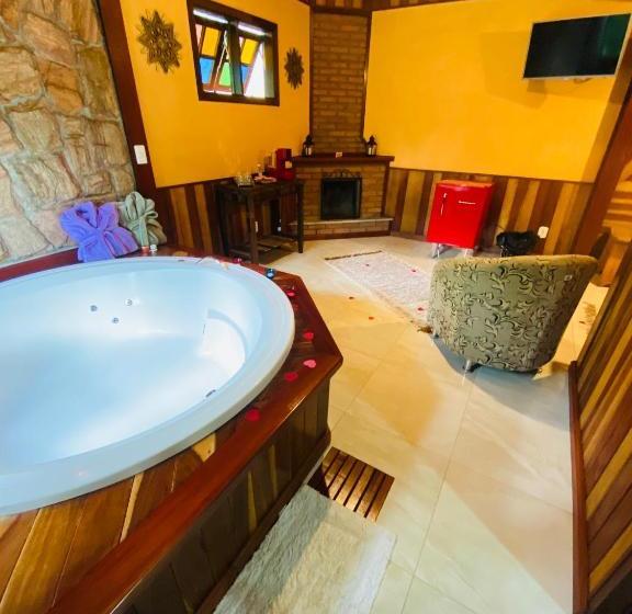 Отель Pousada Magia Da Montanha