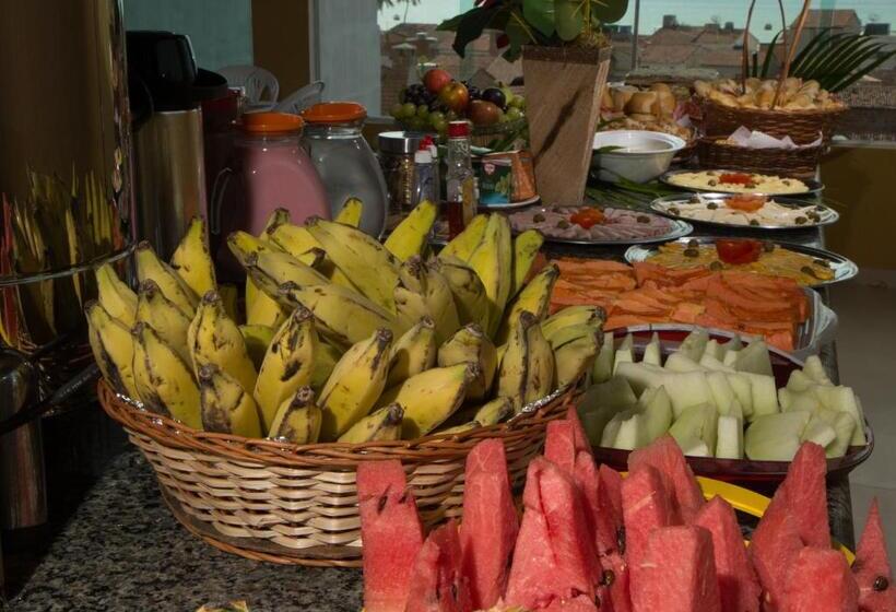 호텔 Pousada Maragolfinho