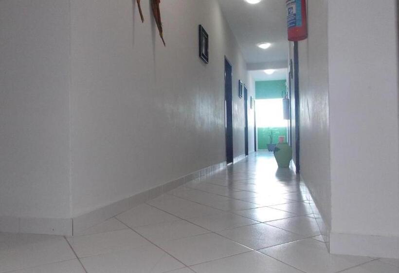 호텔 Pousada Maragolfinho