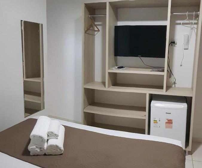 호텔 Pousada Maragolfinho