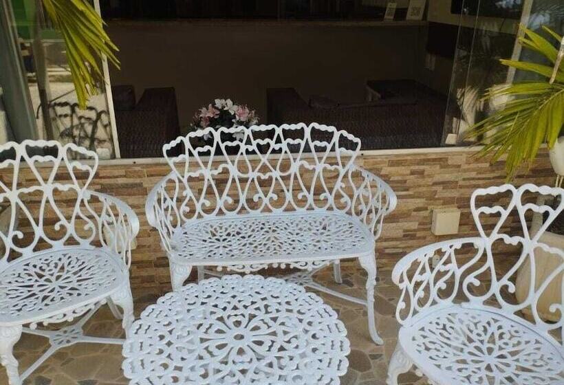 호텔 Pousada Maragolfinho