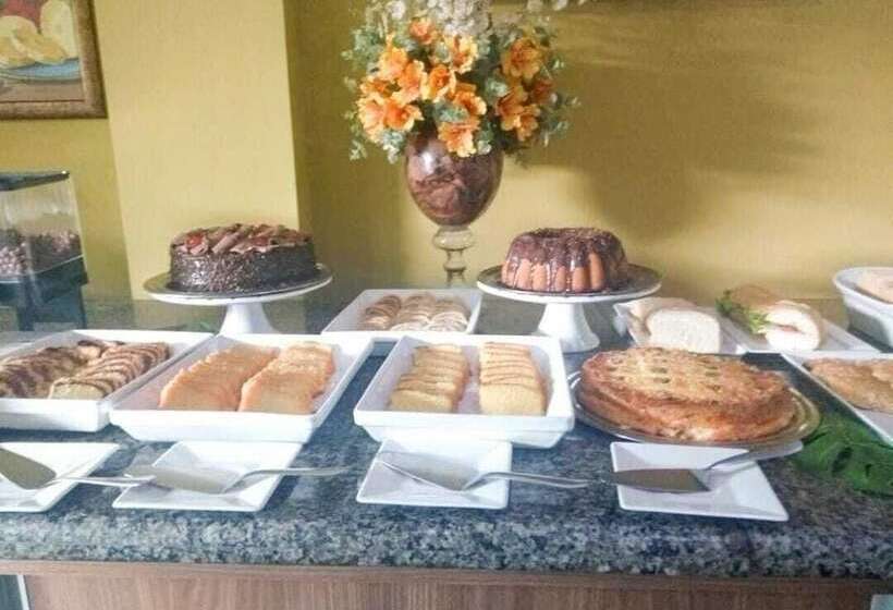 호텔 Pousada Maragolfinho