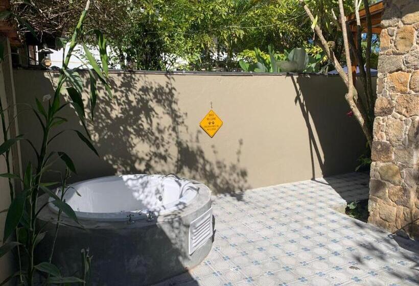 בית מלון כפרי Pousada Pontal Gardens