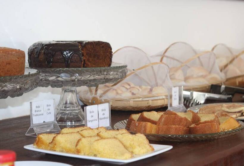 Отель Pousada Quatro Estações