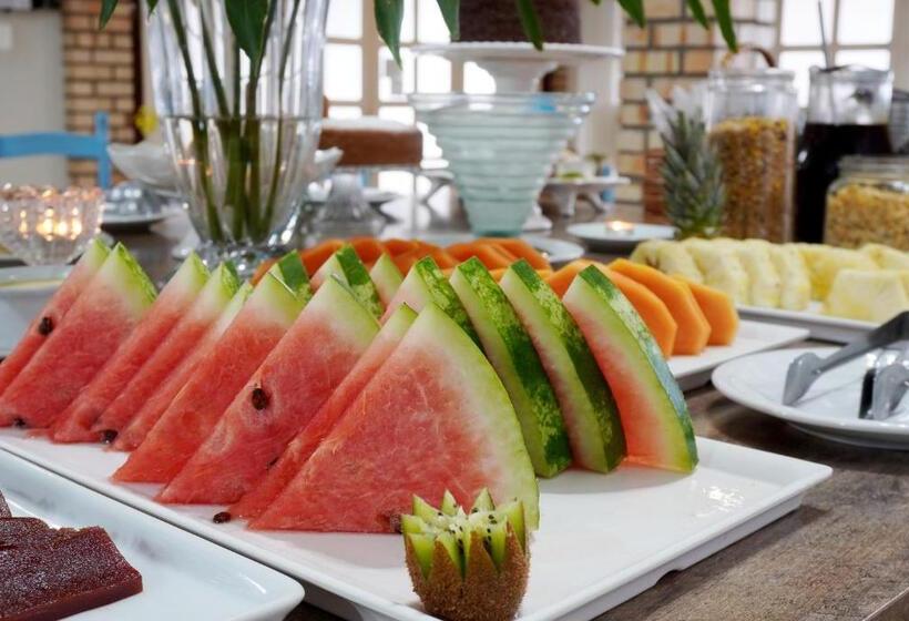 فندق Pousada Quinta Da Baleeira Mais Parque Terra Atlântica