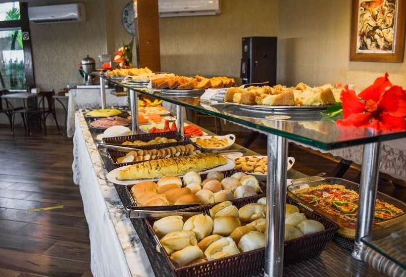 فندق Pousada Recanto Do Lobo